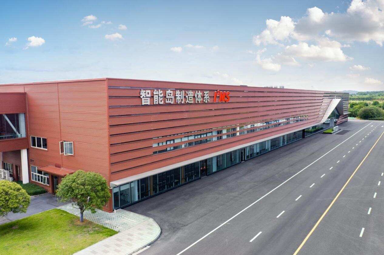五菱攜手華為共筑智能新境 華境S落地國(guó)家領(lǐng)航級(jí)智能工廠，開(kāi)啟汽車智造新篇章